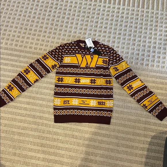 NFL Washington Commanders - Picture 2 of 7